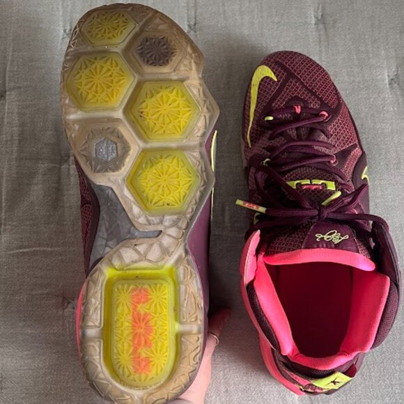 Nike LeBron 12 Double Helix Merlot Volt - Picture 11 of 12